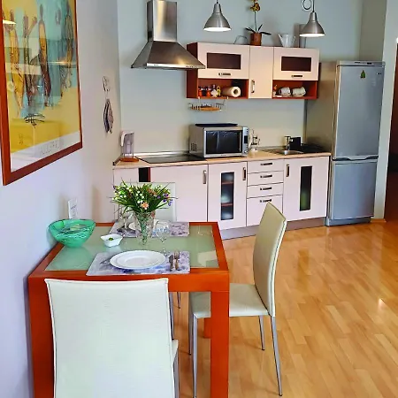 Lux-apartment In Medieval Part Of Old